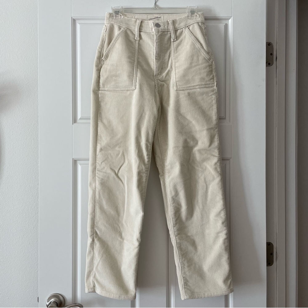 Women’s Cream Corduroy Straight Leg Cropped Pants, Size 2/26